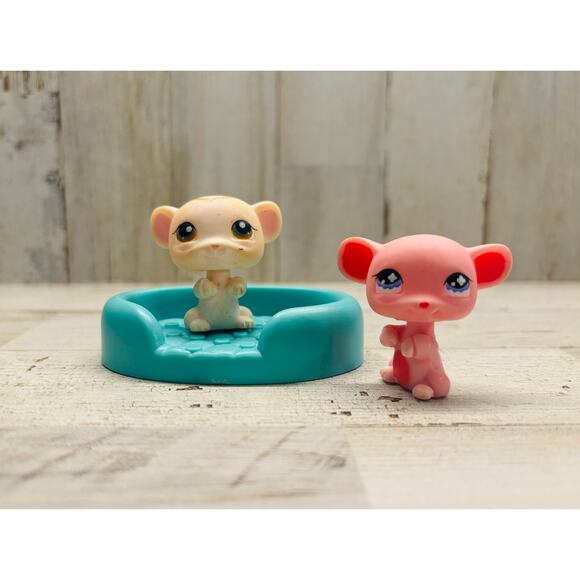 Vintage Littlest Pet Shop LPS Mice Pink Mouse, & princess mouse - Picture 1 of 3